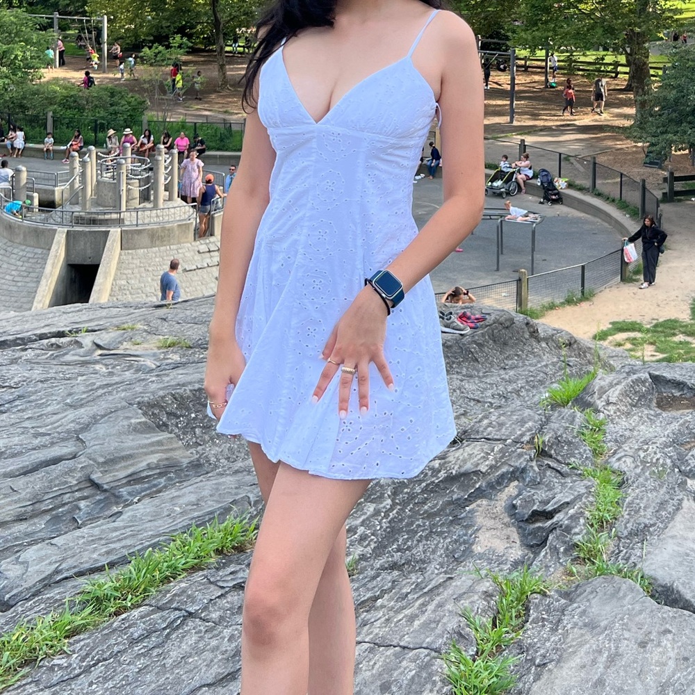ZARA WHITE MINI DRESS / Size: XS